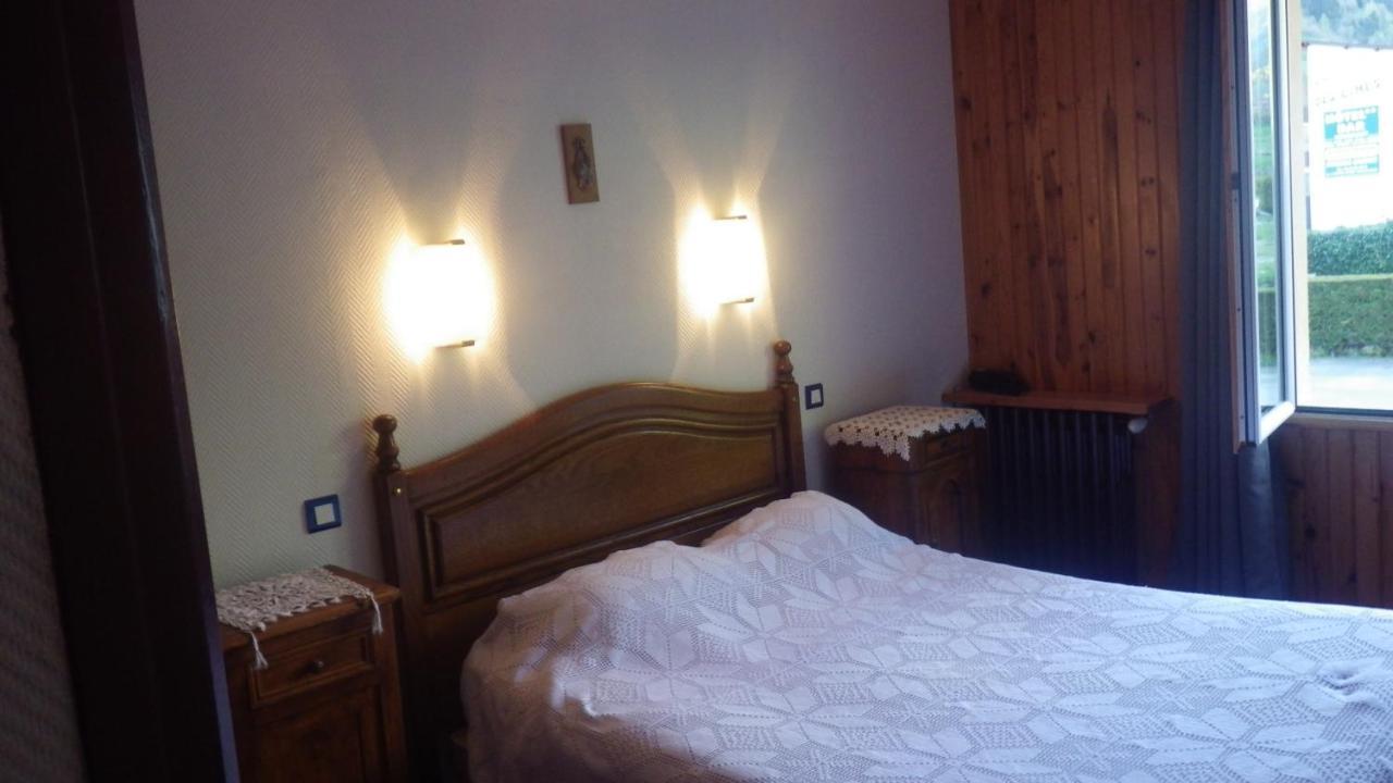 Le Taillon Hotel Gèdre Buitenkant foto